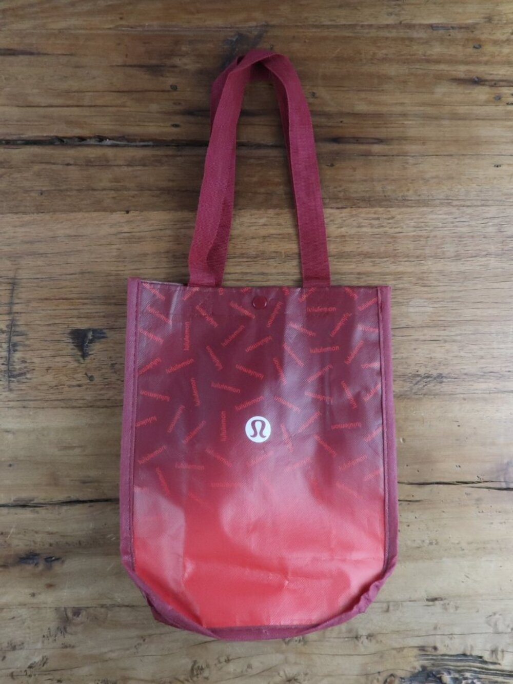 LULULEMON RED OMBRE SHOPPING BAG WITH SNAP CLOSURE